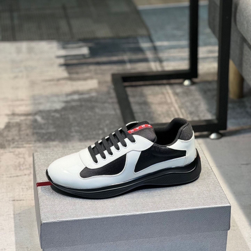 Pra*a casual shoes